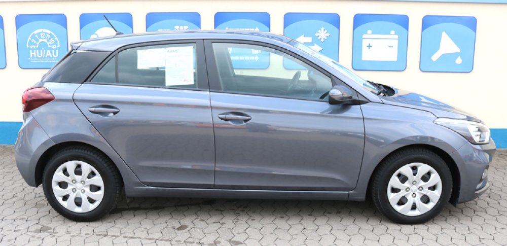 Hyundai i20 blue - 1.2 Select (62 kW / 84PS) - 5-Gang Schaltgetriebe