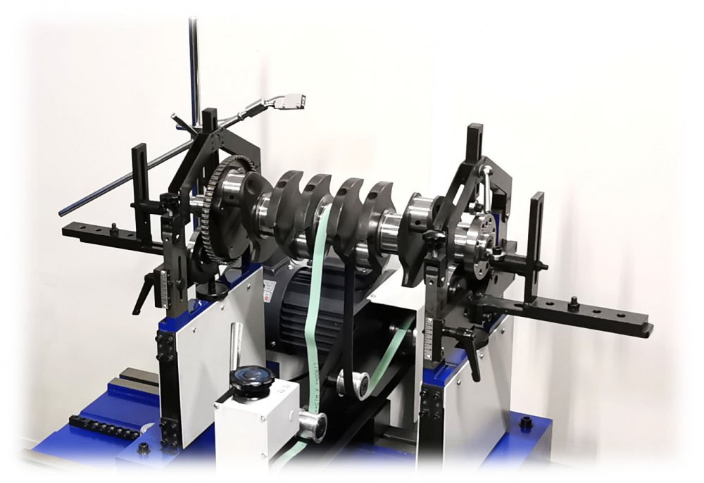 Kurbelwellen Wuchtmaschine CBM580 (PKW, Motorrad etc.) - CWE Germany